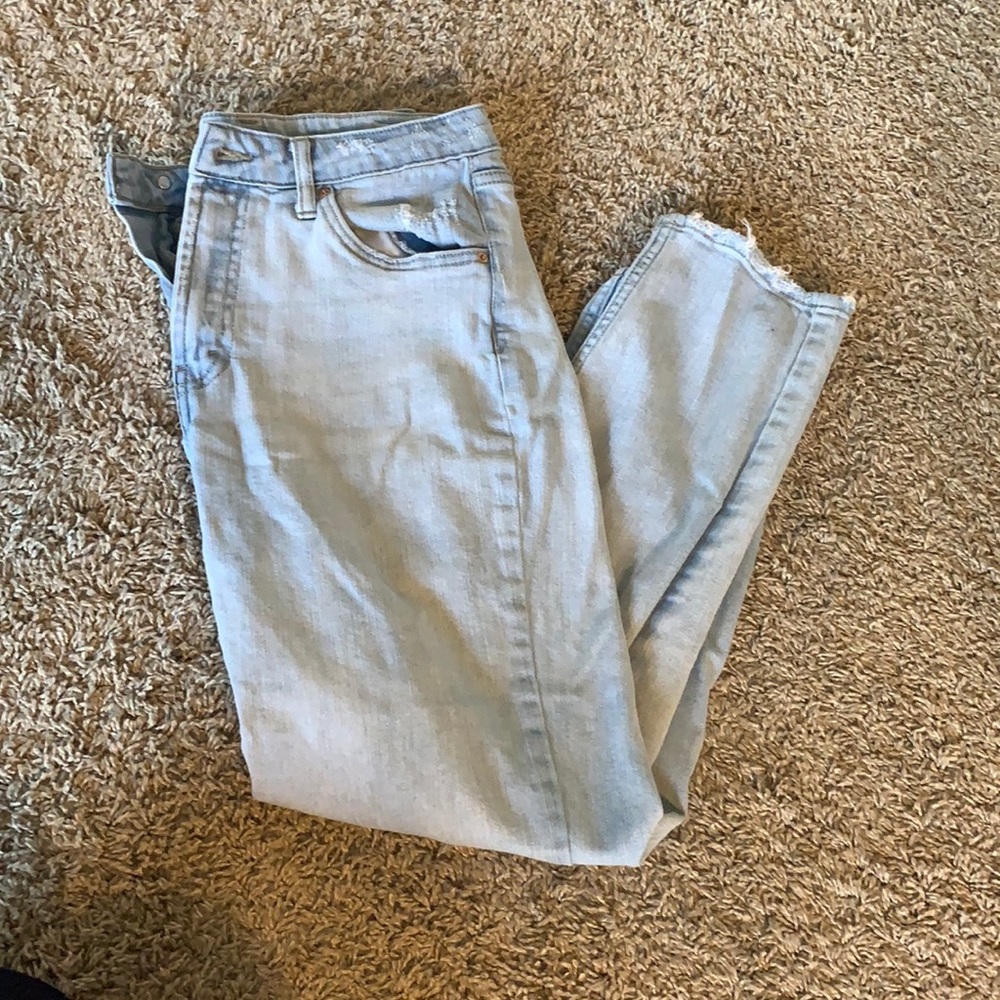 Light wash straight leg jeans